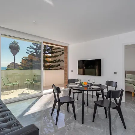 2 Bedrooms In New Modern Building With Ocean View شقة *